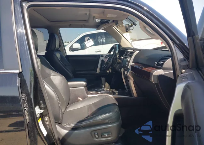 JTEZU5JR3F5107296: 41978372