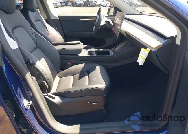 7SAYGDEE5PF811107: 41977744