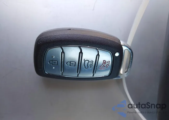 KMHC05LC2JU073831: 41978556