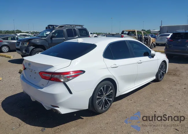 4T1B11HK3KU792895: 41979665