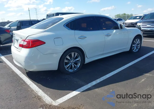 JN1BY1AP4EM260164: 41981371