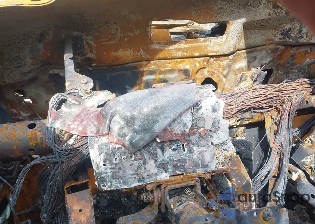 JN8AF5MV0CT125528: 41981422