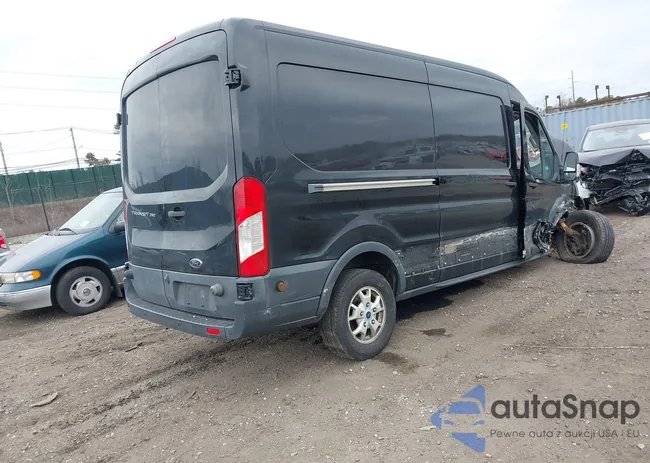 1FTYR2CM6FKA84096: 41982128