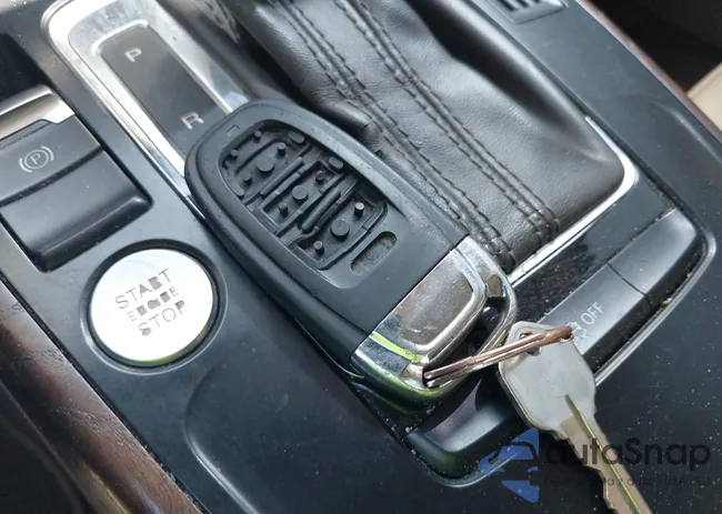 WAUEFAFLXDA164378: 41982140