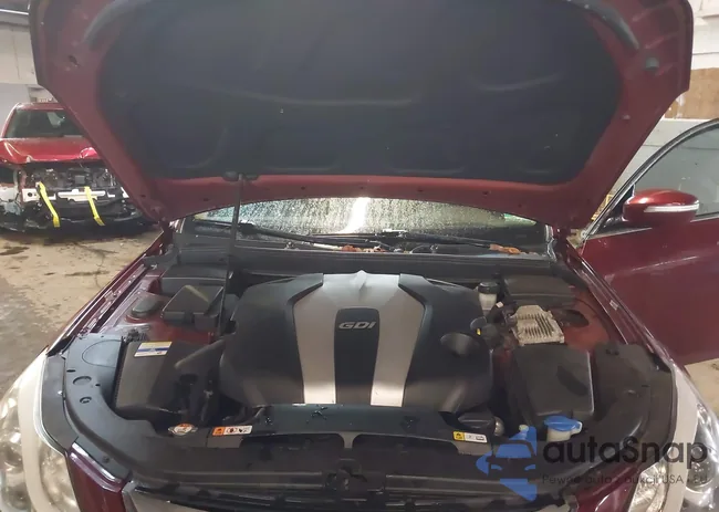 KMHGC4DD2CU177779: 41982471