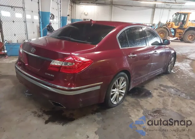 KMHGC4DD2CU177779: 41982471