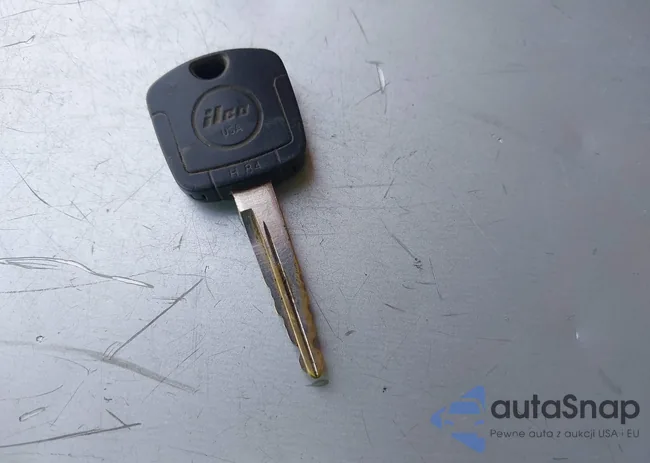 1FTRX17W5YNA39586: 41981754