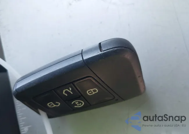 3VV3B7AX8PM056465: 41982962