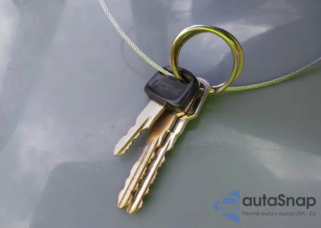 1G2JB1246X7536249: 41982996