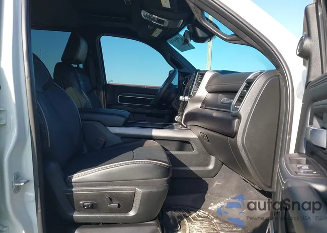 3C6UR5FL3RG312836: 41983123