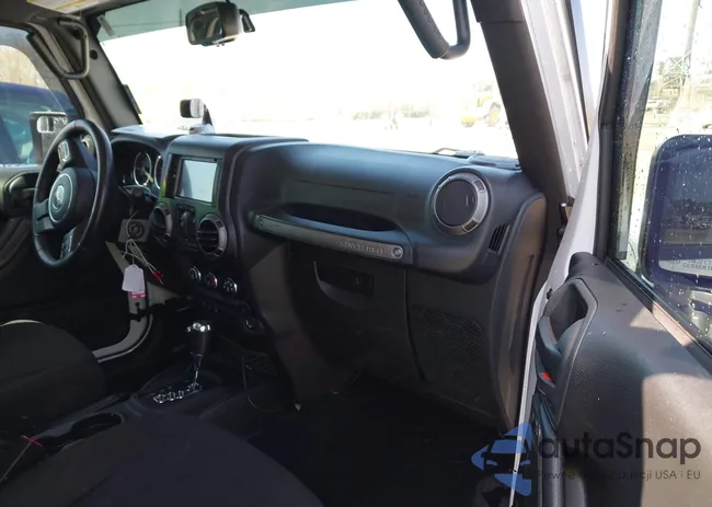 1C4BJWDG7HL612805: 41983454