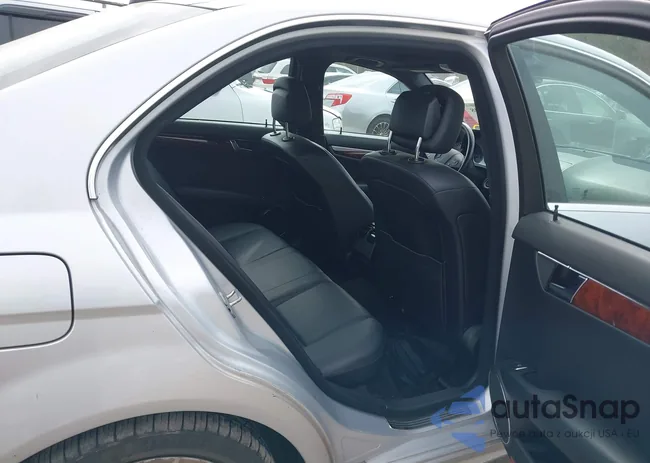 WDDGF8BB1BR135955: 41983508