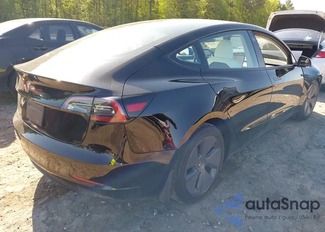 5YJ3E1EAXPF669006: 41984503