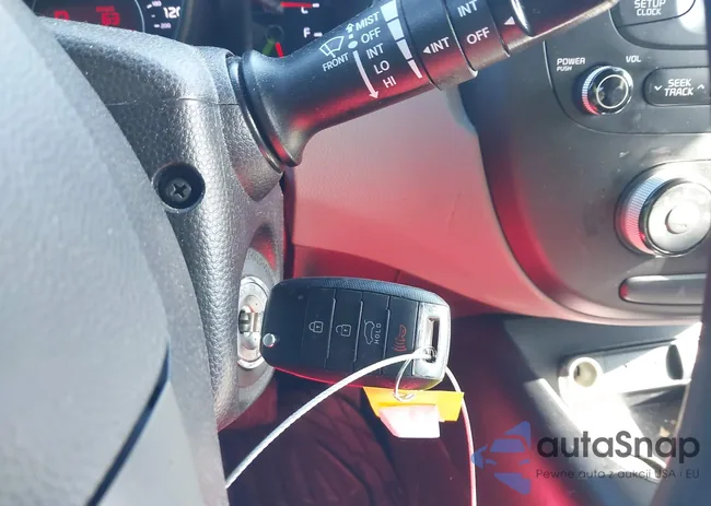 KNDJN2A25G7283143: 41983596