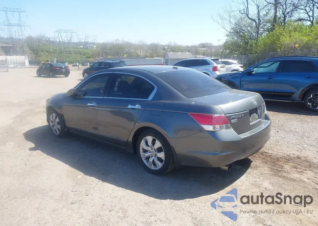 1HGCP36879A007835: 41984634