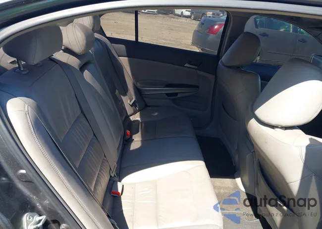 1HGCP36879A007835: 41984634