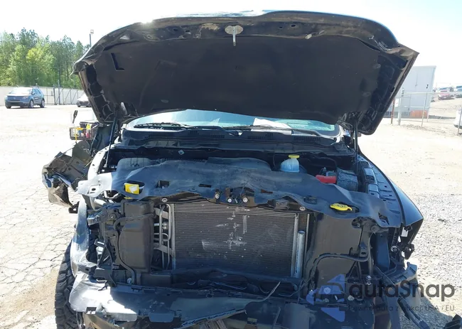 1C6RR7FG2JS331802: 41985617