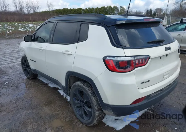 3C4NJDBB1JT453265: 41987202