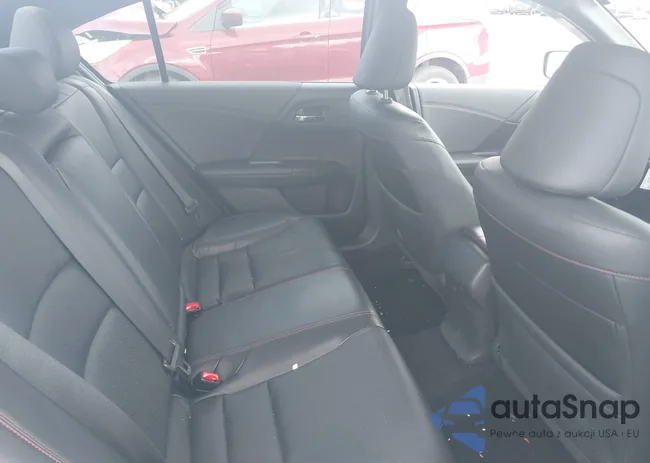 1HGCR2F16HA252731: 41987400