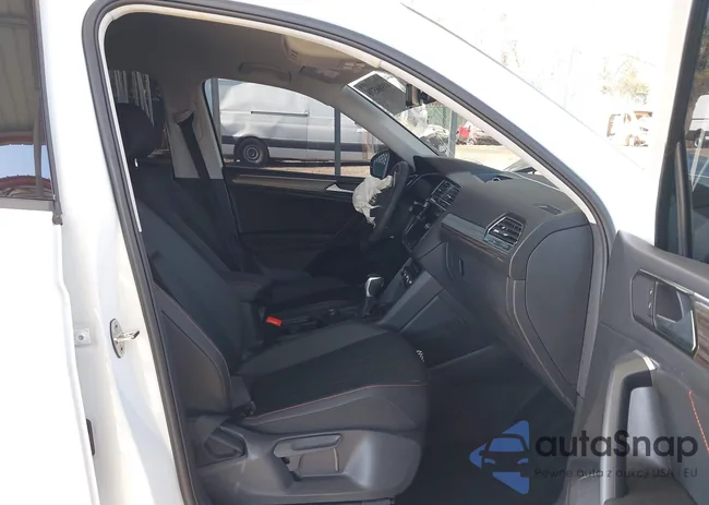 3VV5B7AXXRM231925: 41986576