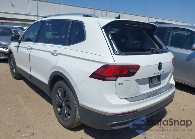 3VV3B7AX7NM032705: 41987713