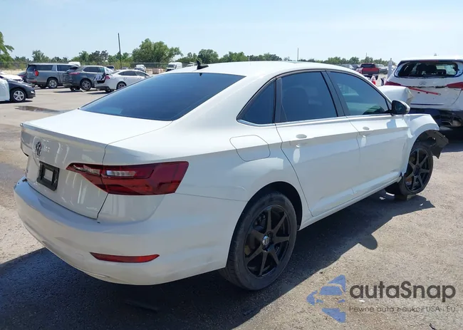 3VWCB7BU0LM028606: 41987787