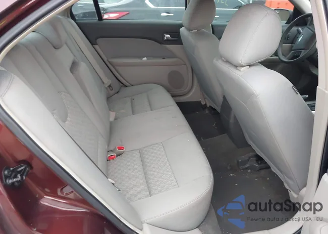 3FAHP0GA0CR141738: 41988915