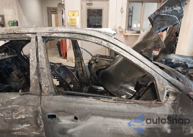 WDBUF87X57B151477: 41988932