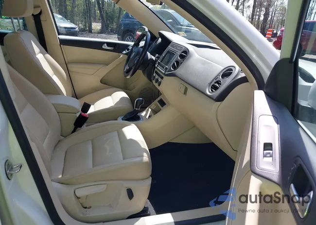 WVGSV7AX5HK003552: 41989058