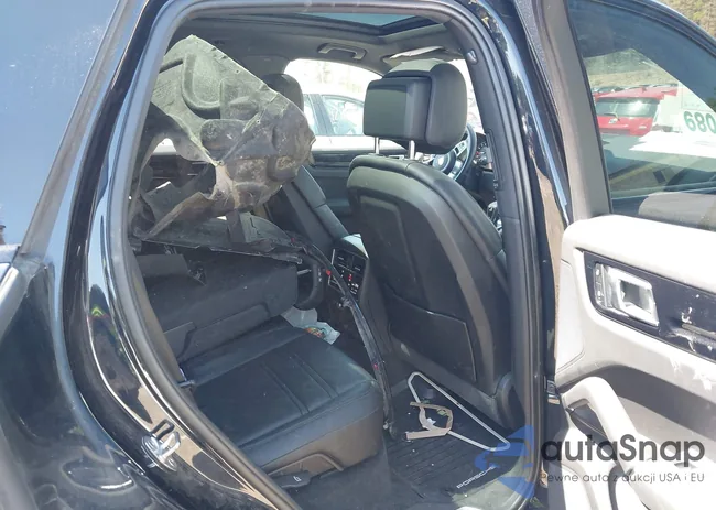 WP1AA2AY1PDA09888: 41988571