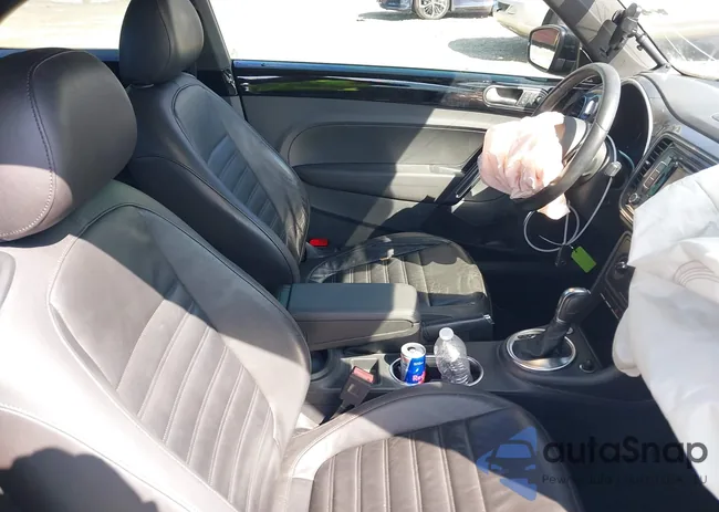 3VWV67AT7CM648410: 41988677