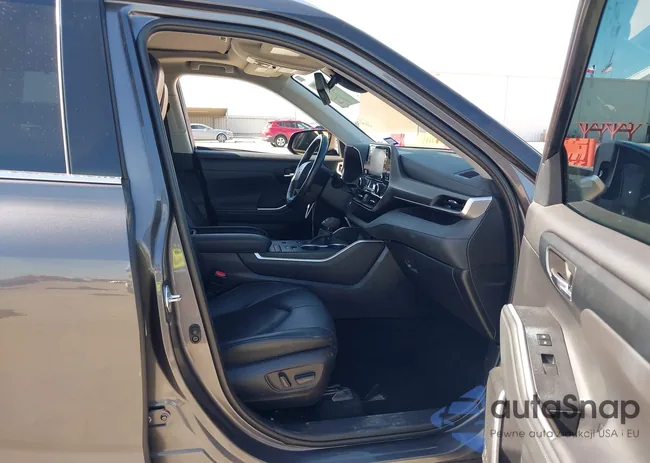 5TDGZRAH1NS543956: 41990002