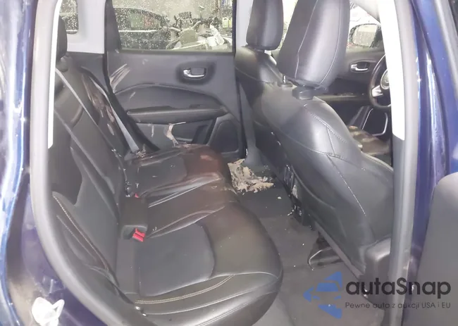 3C4NJDCB9JT175536: 41990061