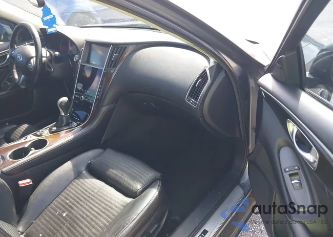 JN1BV7AR3FM390743: 41990093