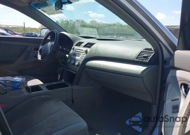 4T4BF3EK2BR180937: 41990113