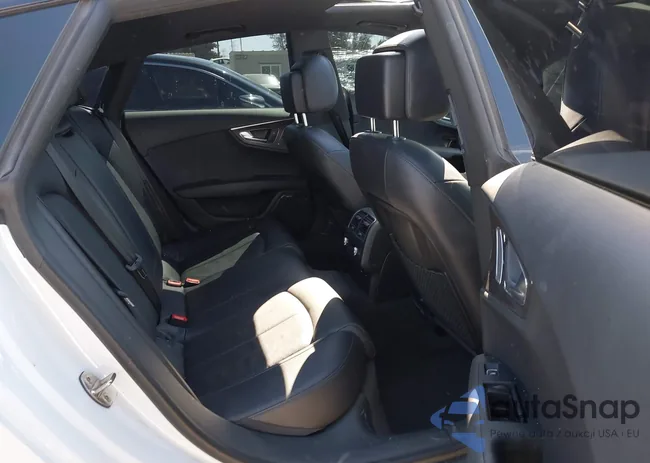 WAUW3AFCXJN052570: 41990238