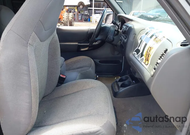 1FTYR14V71PB04658: 41990267