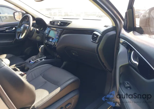 JN1BJ1CW2MW671980: 41990304