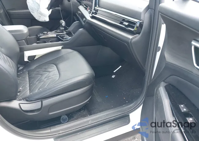 5XYK7CAF6PG118003: 41990494