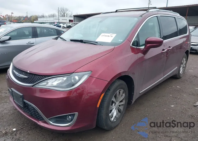 2C4RC1BG6JR204081: 41989676