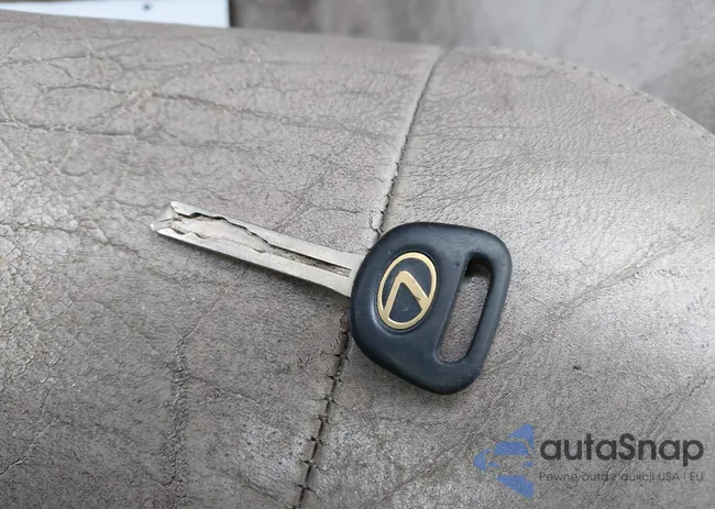 JT8BH22F6T0046532: 41989719