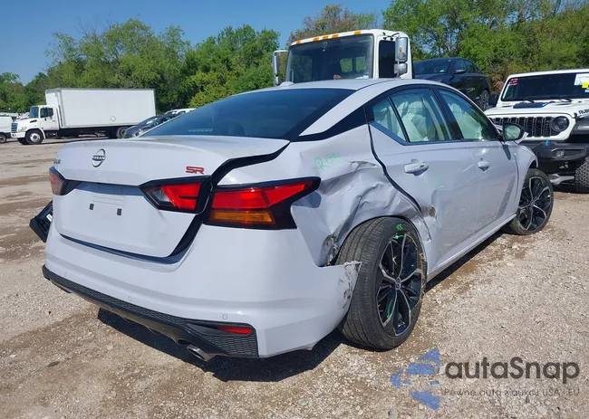 1N4BL4CV4SN358986: 41990914