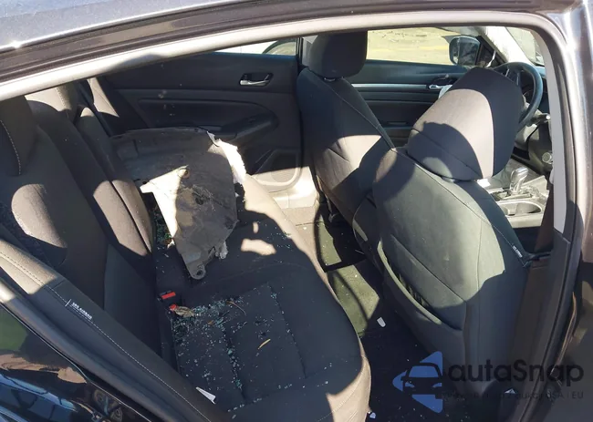 1N4BL4DW6NN366681: 41990935