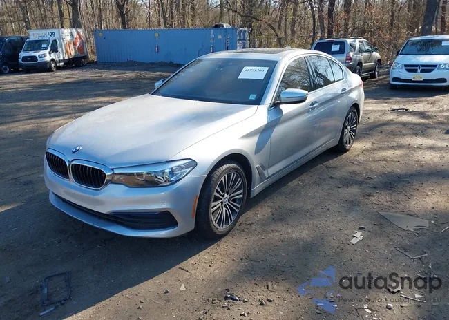 WBAJA7C52KWW00856: 41991300