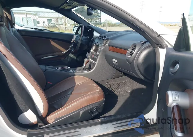 WDBWK54F68F189017: 41990622