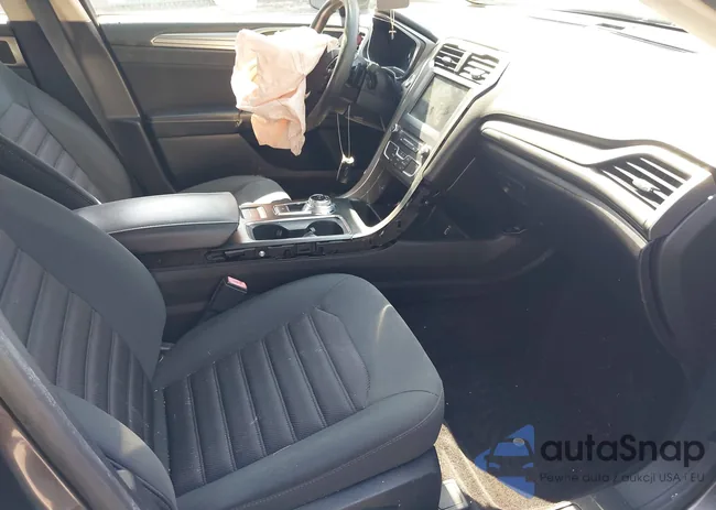 3FA6P0HD3HR243641: 41991937