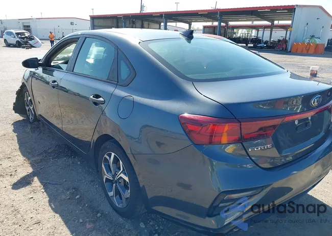 3KPF24AD5ME309702: 41992202