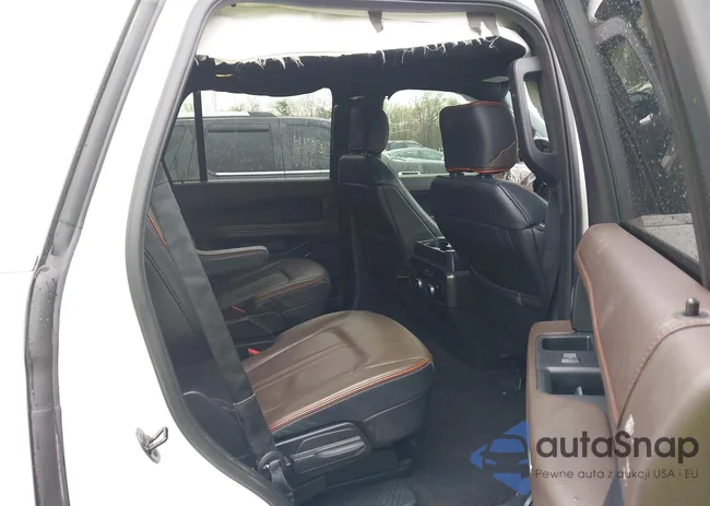 1FMJU1NT3LEA23180: 41992261