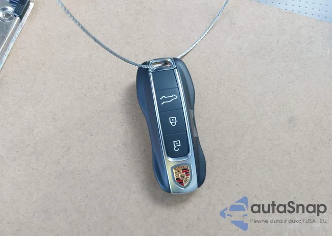 WP1BA2AY2RDA52157: 41992293