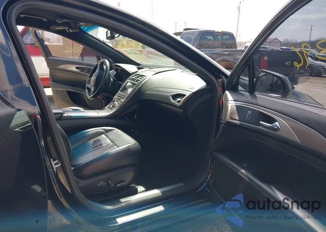 3LN6L5A99HR645409: 41992396